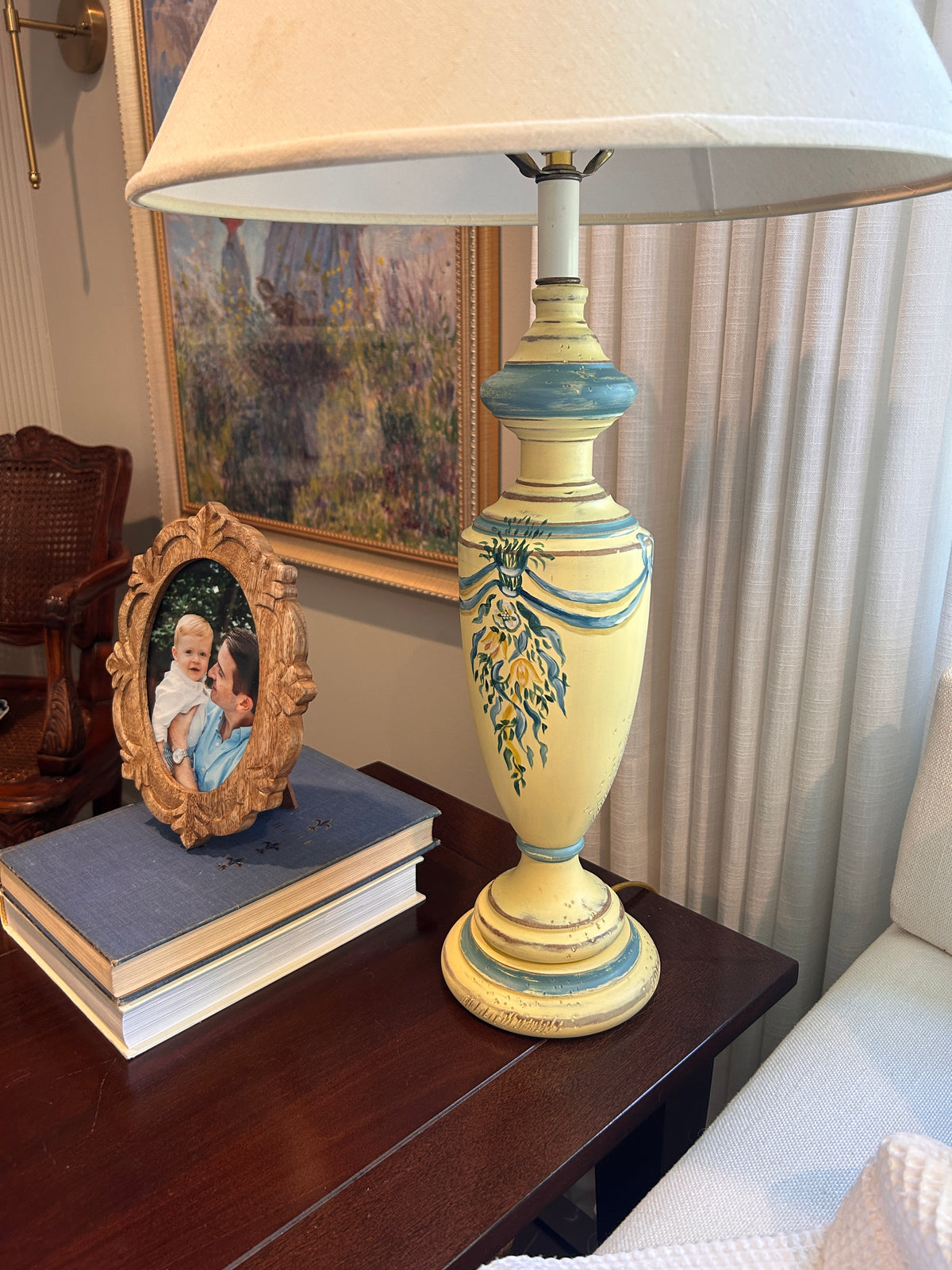 Vintage Hand-Painted Wooden Floral Table Lamp