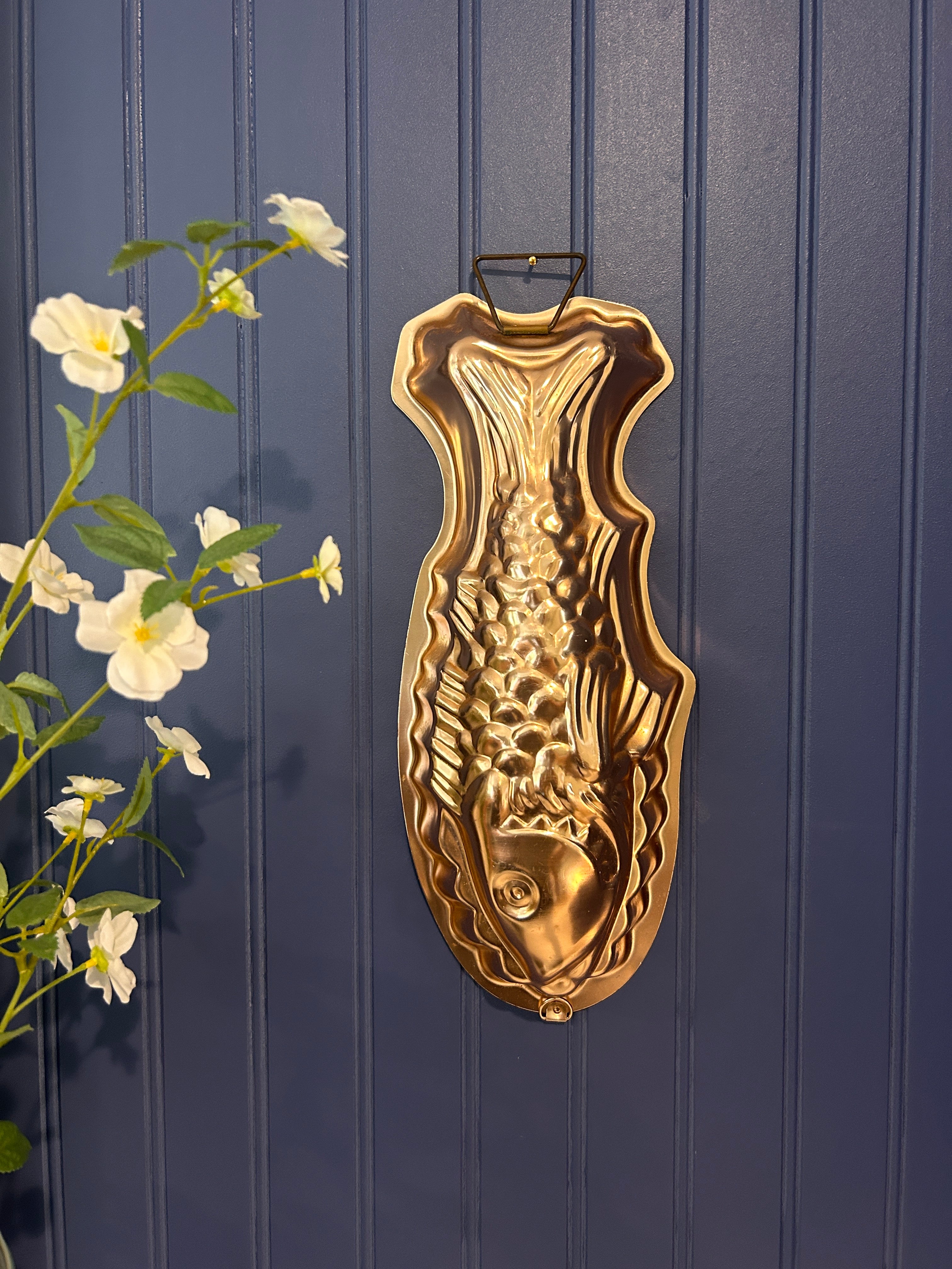 Vintage Copper-Tone Metal Fish Mold Wall Decor