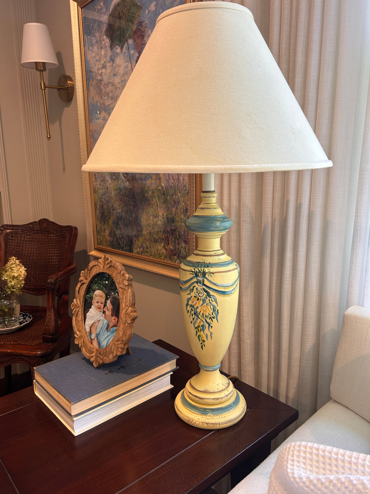 Vintage Hand-Painted Wooden Floral Table Lamp