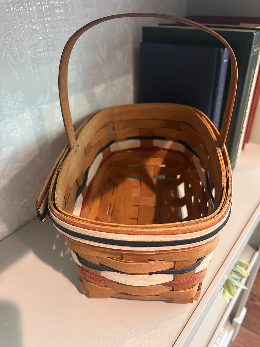 Vintage Workshops Gerald E. Henn Americana Handled Basket