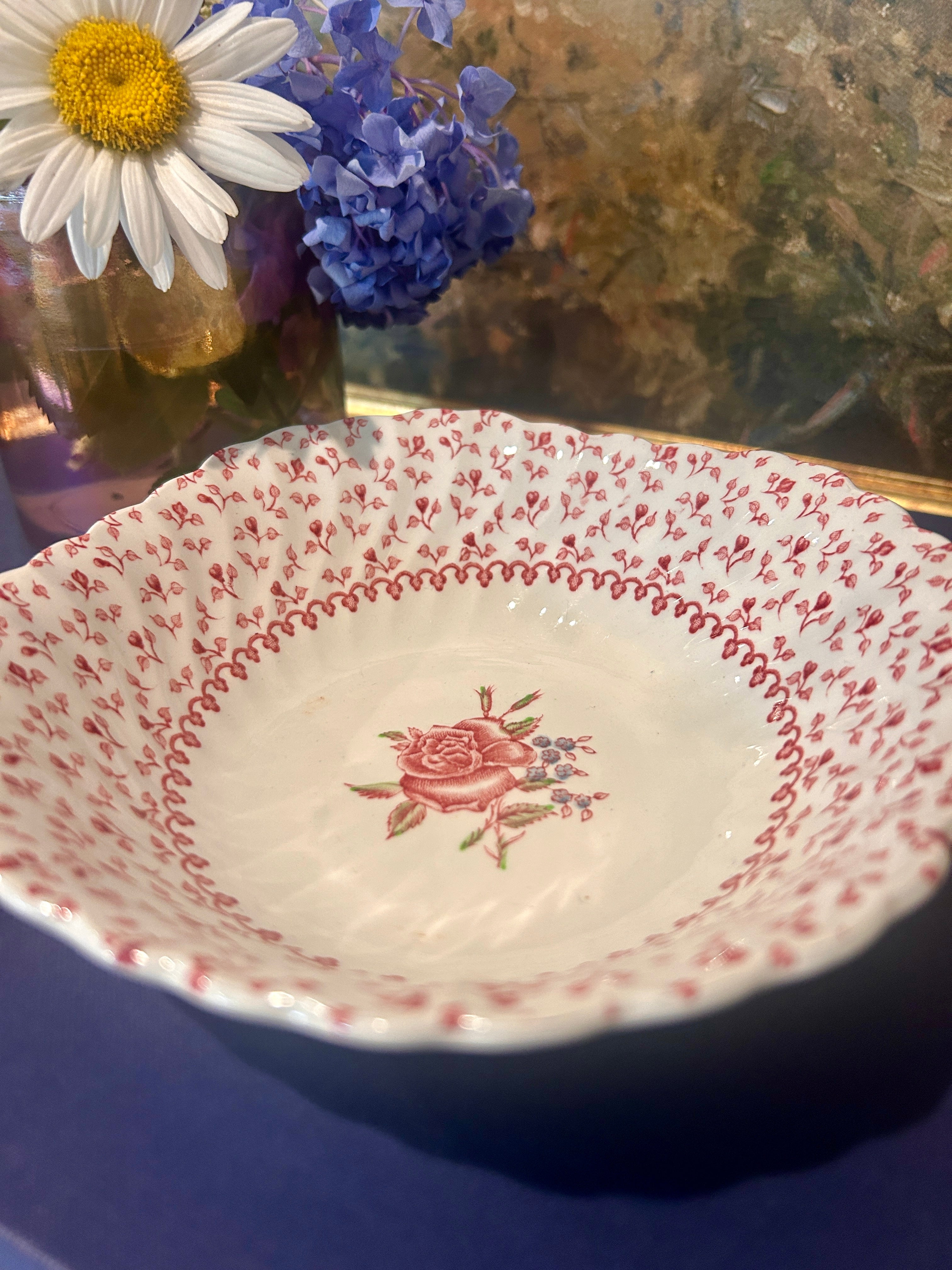 Vintage Johnson Brothers “Rose Bouquet” Trinket Dish Catchall- Medium