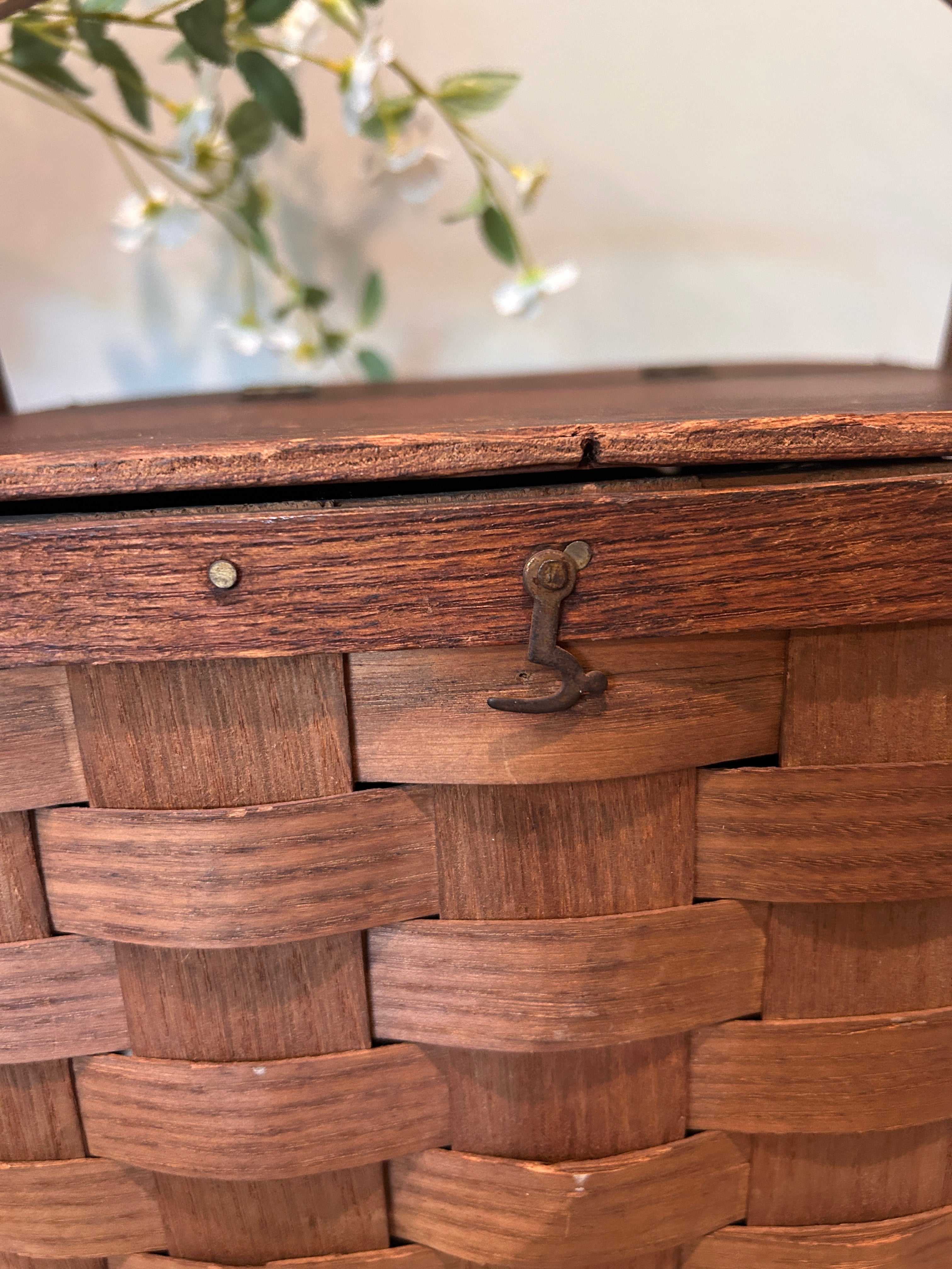 Vintage Basketville Putney Vermont Picnic Basket