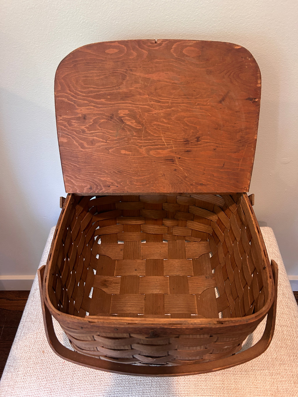 Vintage Basketville Putney Vermont Picnic Basket