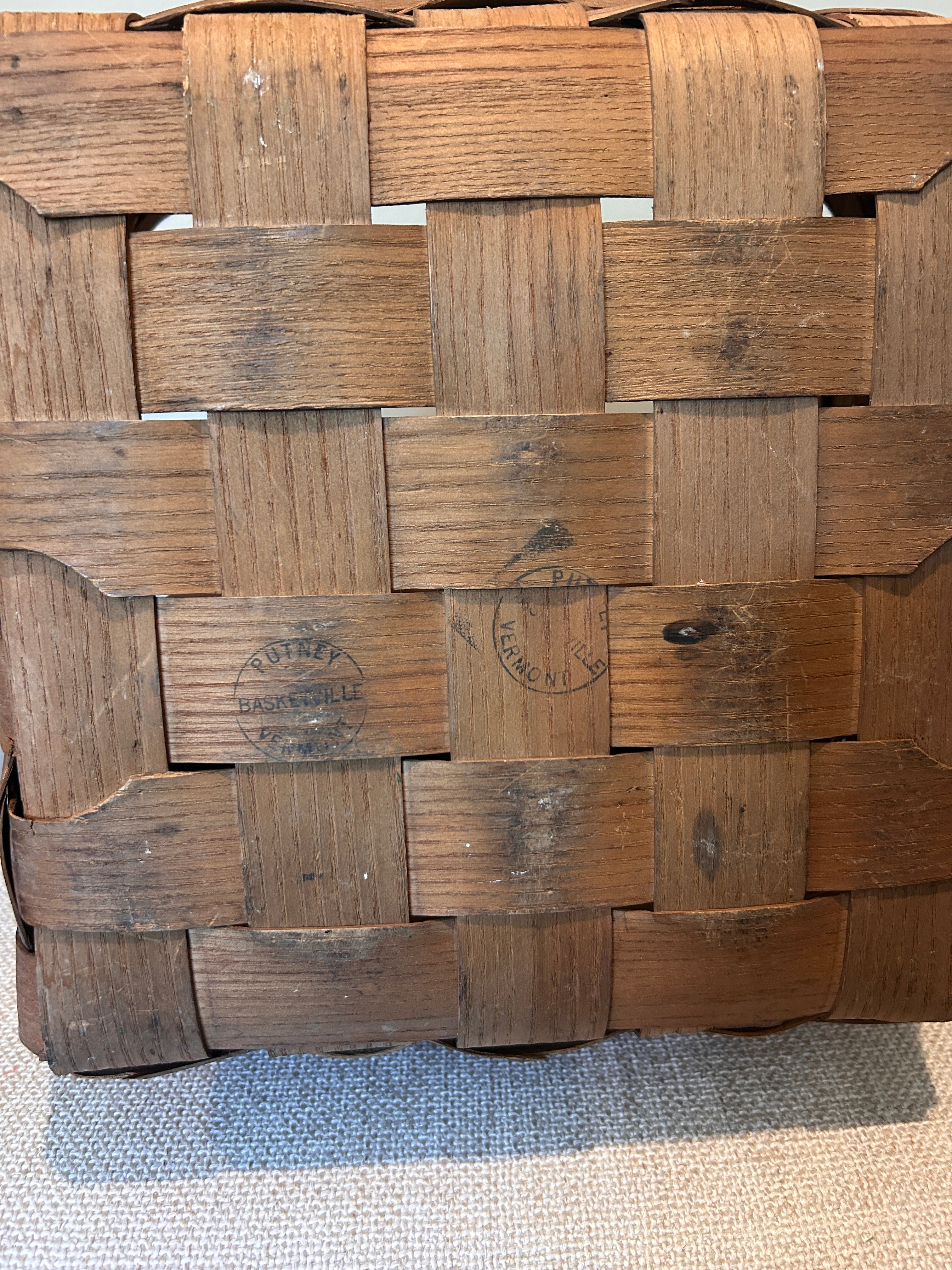 Vintage Basketville Putney Vermont Picnic Basket