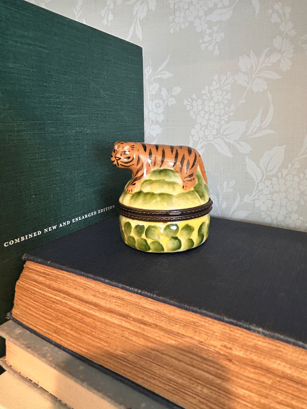 Vintage Bengal Tiger Hinged Trinket Box